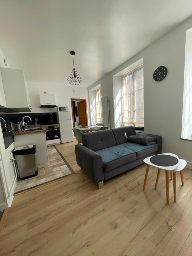 Appartement Le Petit Charcot Charleville-Mézières Exteriér fotografie